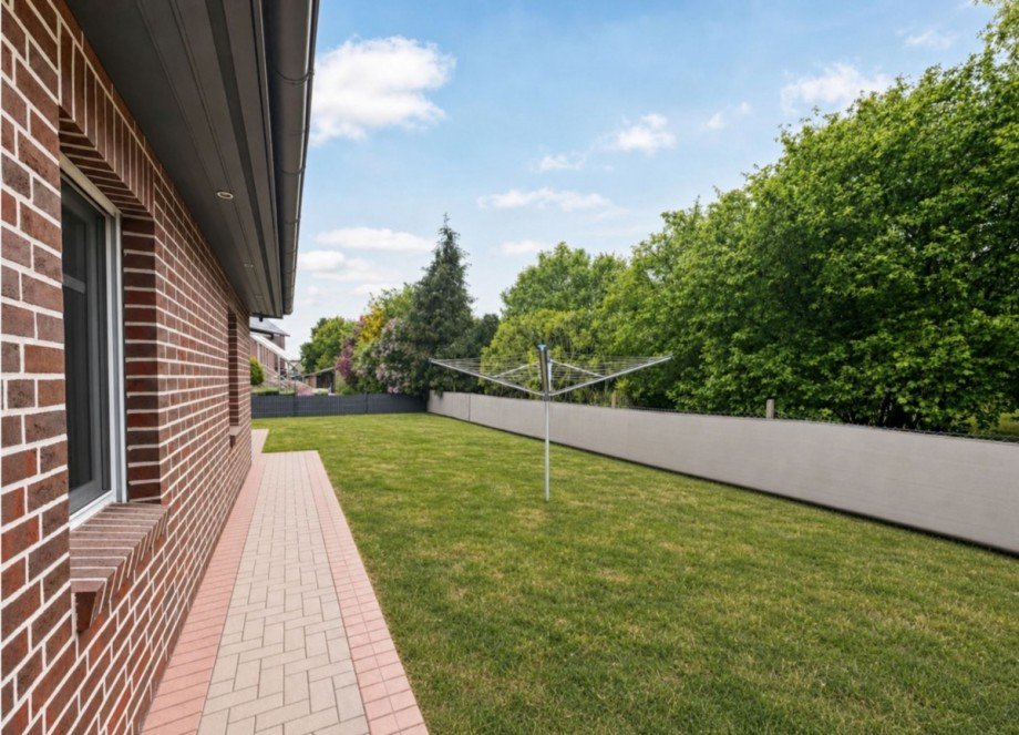 06 Garten R�ckseite Einfamilienhaus Emtinghausen