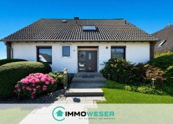Hauptbild Gepflegtes Einfamilienhaus in begehrter zentrumsnaher Lage von Oyten