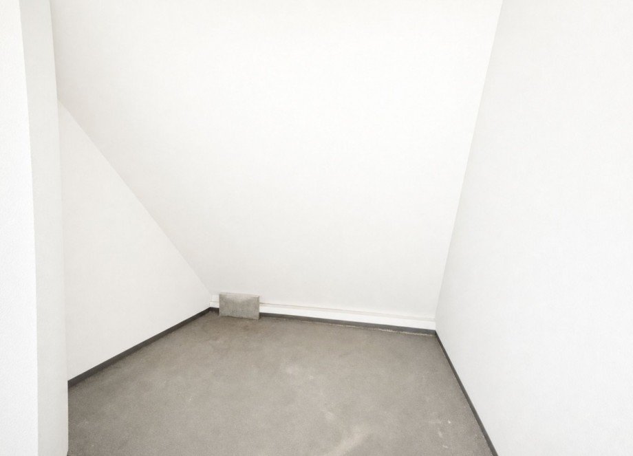 26 Abstellraum _ Dachboden Etagenwohnung Blender