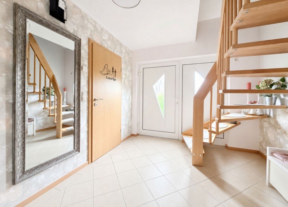 12 Flur Einfamilienhaus Emtinghausen