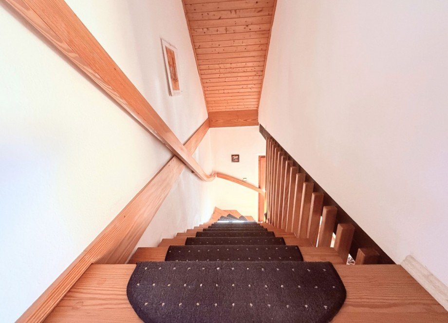 18 Treppe zum OG Einfamilienhaus Emtinghausen