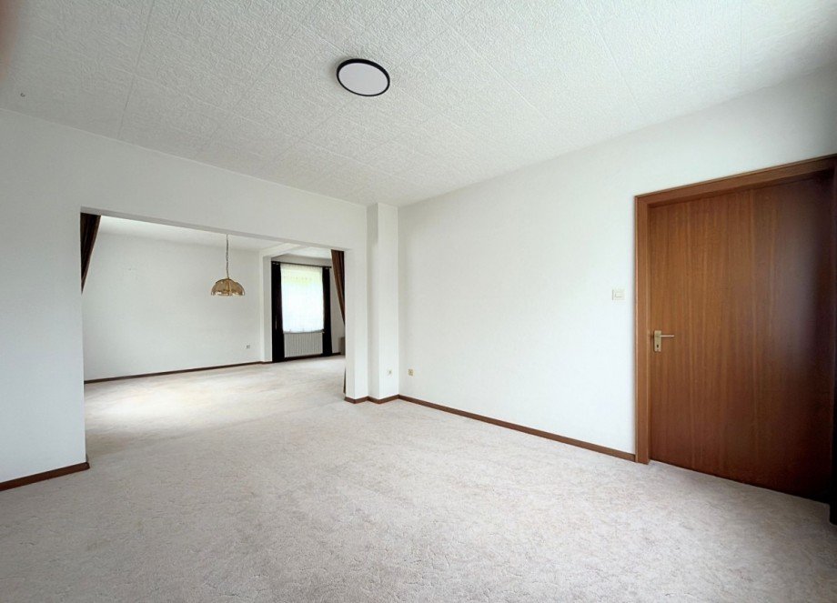 12 Wohnzimmer Einfamilienhaus Bassum