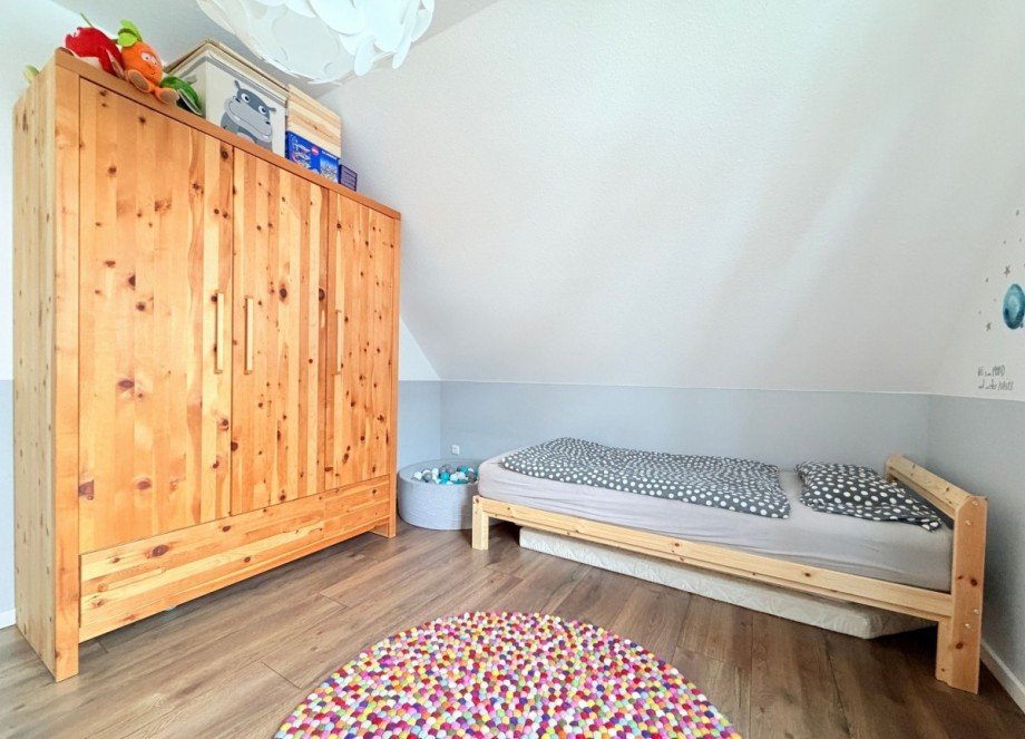 20 Kind (2) Einfamilienhaus Emtinghausen