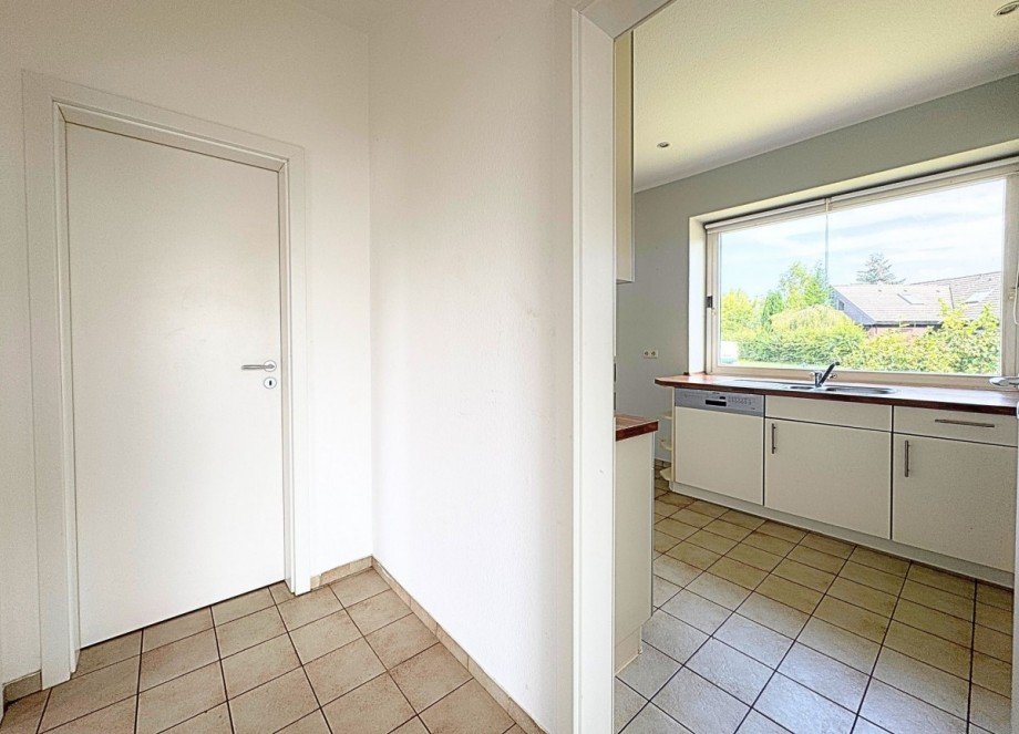 11 Flur _ K�che Doppelhaush�lfte Martfeld