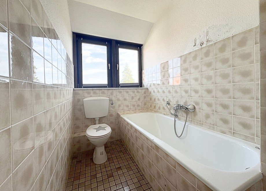 27 Badezimmer Doppelhaush�lfte Martfeld