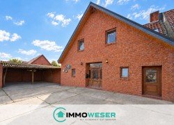 Hauptbild Wohnen, vermieten, weiterentwickeln - gro�z�giges Zweifamilienhaus in Riede