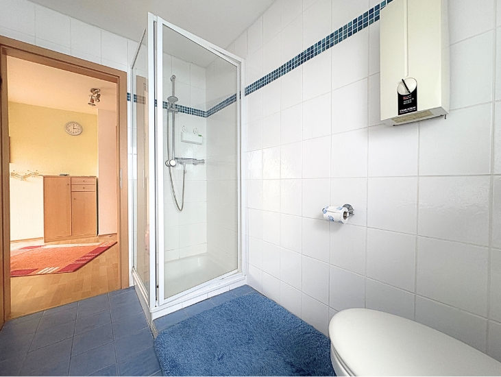 22 Bad OG Einfamilienhaus Riede
