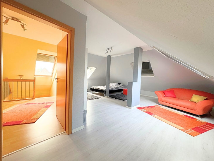 23 Kind (1) OG Einfamilienhaus Riede