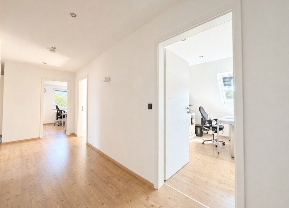 21 Flur OG Zweifamilienhaus Syke