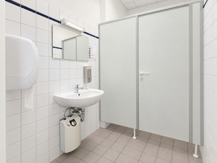 12 WC Lager Stuhr